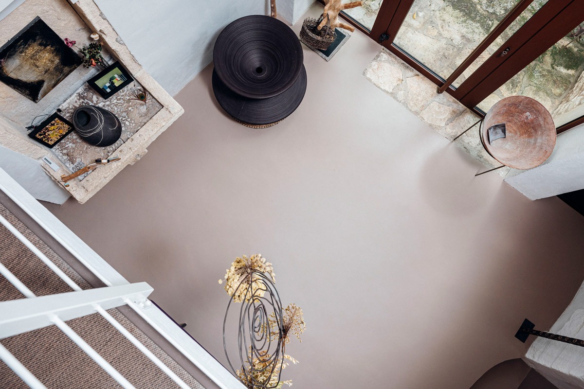 béton ciré sol entrée gordes Luberon