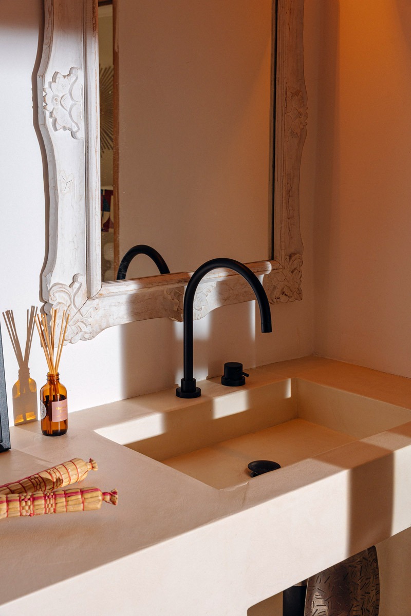 lavabo salle de bain beton cire luberon